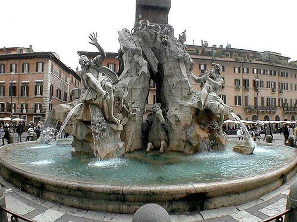 Fontana dei due Fiumi